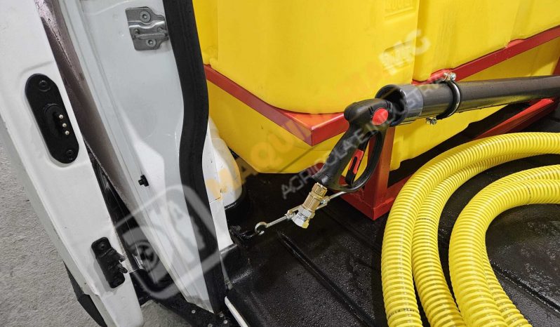 FORD TRANSIT CUSTOM CON EQUIPO DE DESATASCOS DE 35 CV lleno