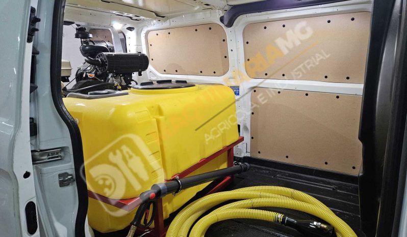 FORD TRANSIT CUSTOM CON EQUIPO DE DESATASCOS DE 35 CV lleno