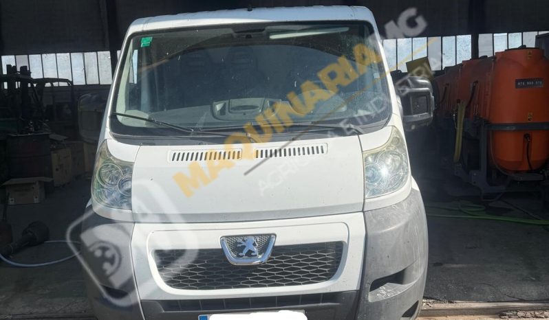PEUGEOT BOXER CON EQUIPO DE DESATACOS DE 35 CV lleno