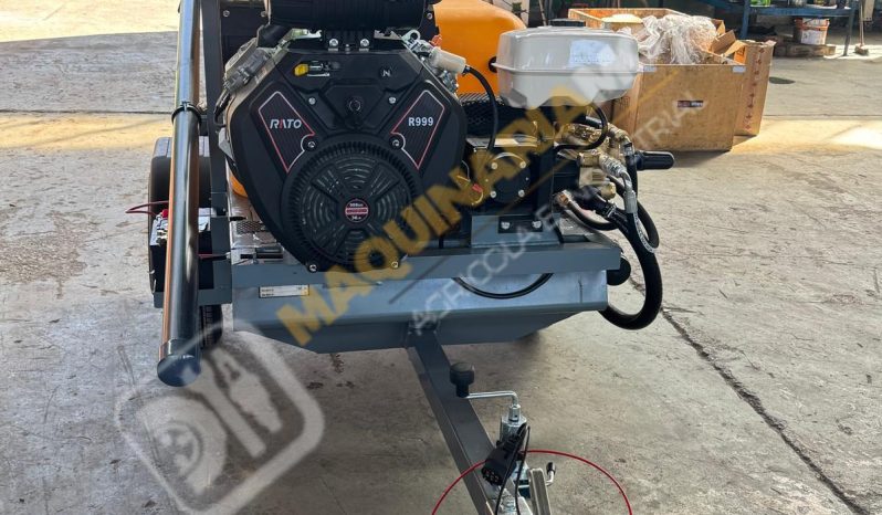 EQUIPO DE LIMPIEZA DE LARGO ALCANCE CON 35 CV  Y ENROLLADOR DE 150 M lleno