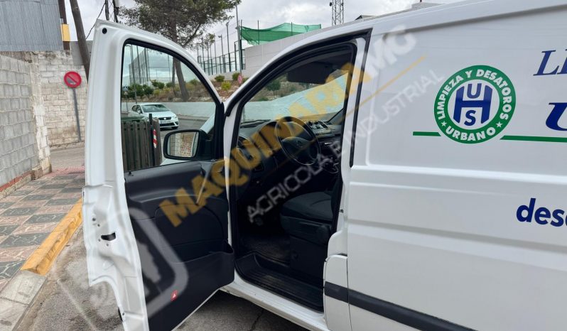 FURGONETA VITO CON EQUIPO DE DESATASCOS DE 35 CV lleno