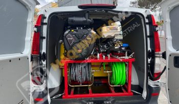 FURGONETA VITO CON EQUIPO DE DESATASCOS DE 35 CV lleno