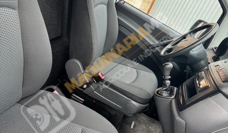 FURGONETA VITO CON EQUIPO DE DESATASCOS DE 35 CV lleno