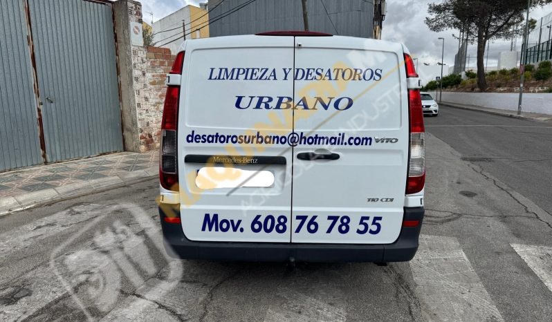 FURGONETA VITO CON EQUIPO DE DESATASCOS DE 35 CV lleno