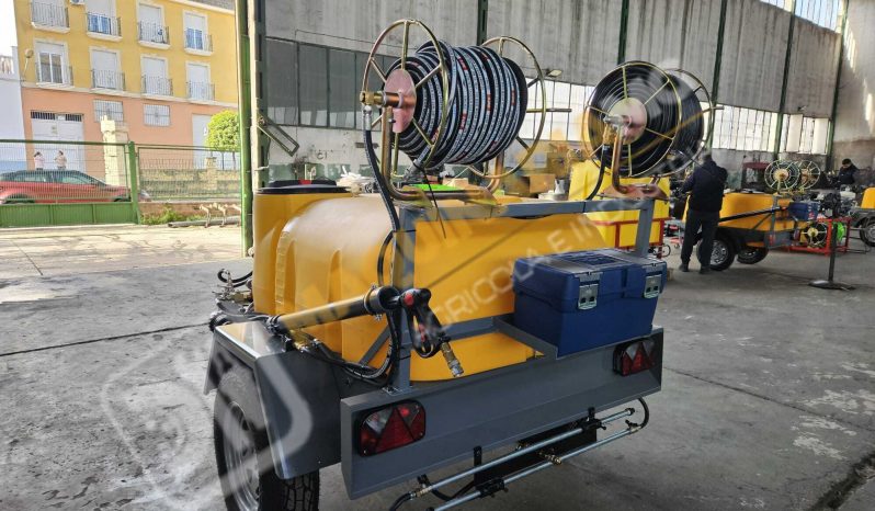 EQUIPO LIMPIEZA Y DESINFECCIÓN GRIPE AVIAR lleno