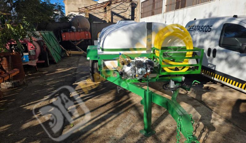 CUBA DE 4000 LITROS PARA RIEGO E INCENDIOS lleno