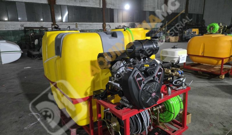 EQUIPO DE DESATASCOS Y SUCCIÓN 800 + 800 L CON MOTOR DE 35 CV lleno