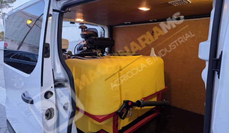 RENAULT TRAFIC + EQUIPO DE DESATASCOS DE 35 CV lleno