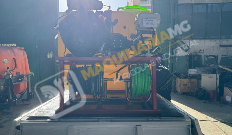EQUIPO DE LIMPIEZA, SUCCIÓN Y DESATASCOS 800 + 800 LITROS 35 CV lleno