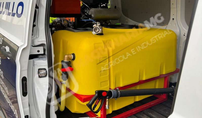 MONTAJE DE EQUIPOS DE DESATASCOS EN FURGONETAS lleno