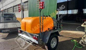 CUBA DE 1000 LITROS CON 2 TORRETAS lleno