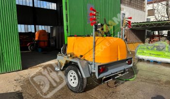 CUBA DE 1000 LITROS CON 2 TORRETAS lleno