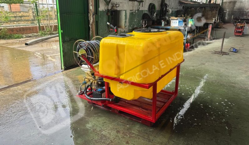 EQUIPO LIMPIEZA DE ALTA PRESIÓN lleno