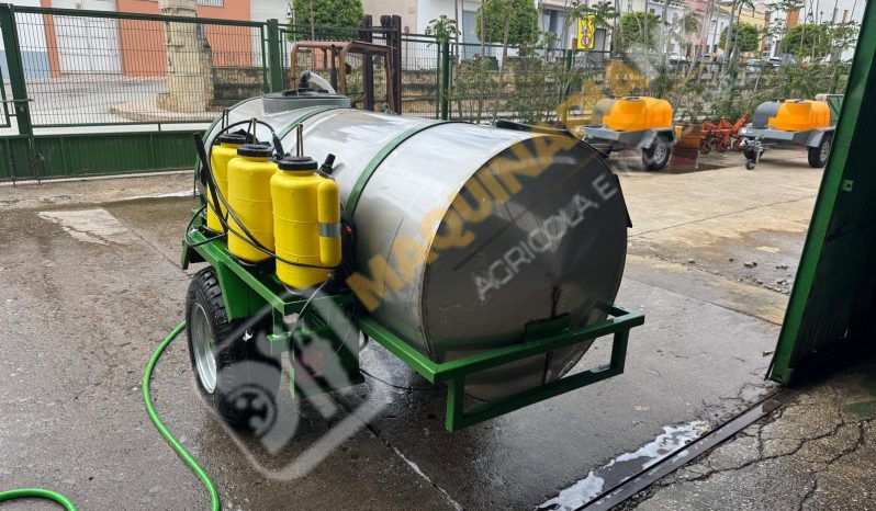 EQUIPO DE EXTINCIÓN DE INCENDIOS 2000 LITROS lleno