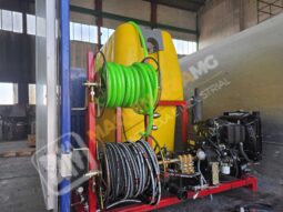 EQUIPO DE LIMPIEZA Y DESATASCOS 1500 LITROS 28 CV DIESEL lleno
