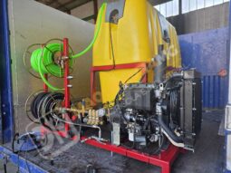 EQUIPO DE LIMPIEZA Y DESATASCOS 1500 LITROS 28 CV DIESEL lleno