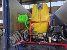EQUIPO DE LIMPIEZA Y DESATASCOS 1500 LITROS 28 CV DIESEL lleno
