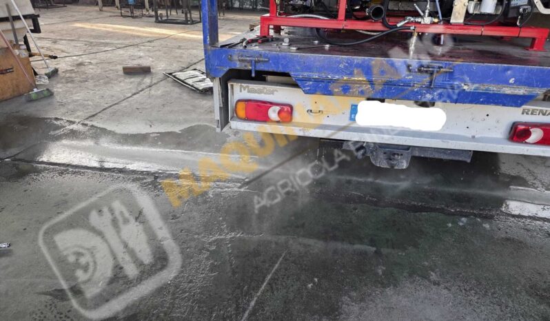 EQUIPO DE LIMPIEZA Y DESATASCOS 1500 LITROS 28 CV DIESEL lleno