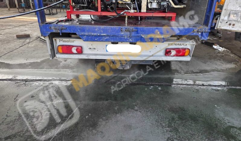 EQUIPO DE LIMPIEZA Y DESATASCOS 1500 LITROS 28 CV DIESEL lleno