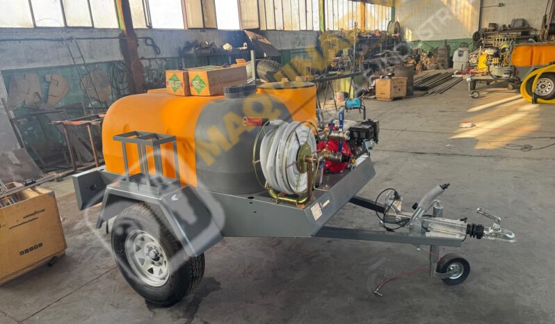 EQUIPO DE EXTINCIÓN DE INCENDIOS 1000 L CON RUEDA DE REPUESTO lleno