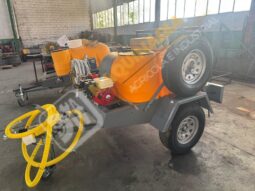EQUIPO DE EXTINCIÓN DE INCENDIOS 1000 L CON RUEDA DE REPUESTO