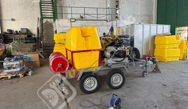 EQUIPO DIESEL 4 CILINDROS PARA LIMPIEZA Y DESATASCOS lleno