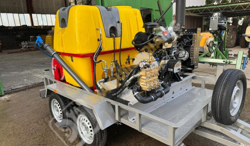 EQUIPO DIESEL 4 CILINDROS PARA LIMPIEZA Y DESATASCOS lleno