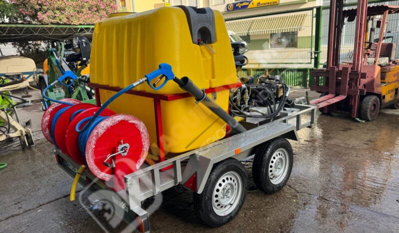 EQUIPO DIESEL 4 CILINDROS PARA LIMPIEZA Y DESATASCOS lleno
