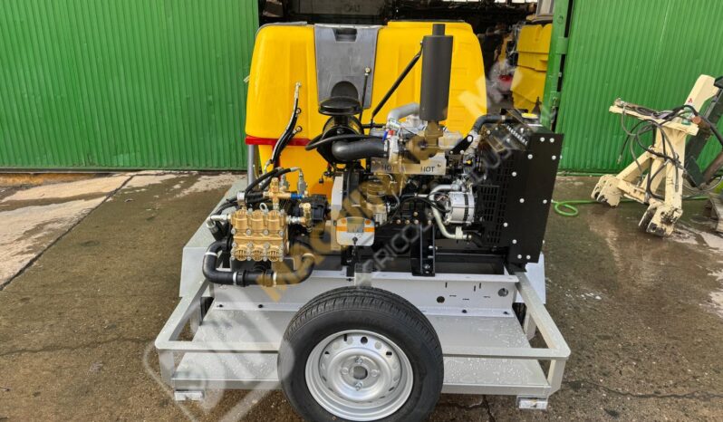 EQUIPO DIESEL 4 CILINDROS PARA LIMPIEZA Y DESATASCOS lleno