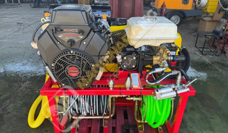 EQUIPO DESATASCOS DE 600 L 35 CV Y MANDO DE 3 FUNCIONES lleno