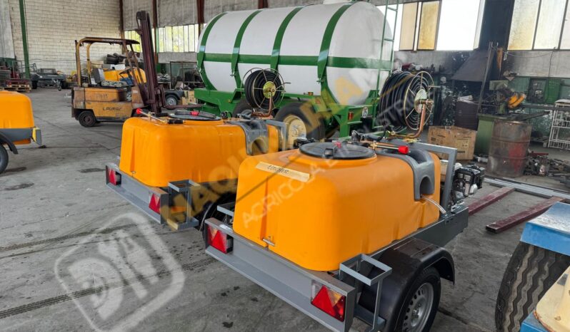 EQUIPOS DE INCENDIOS DE 600 LITROS lleno