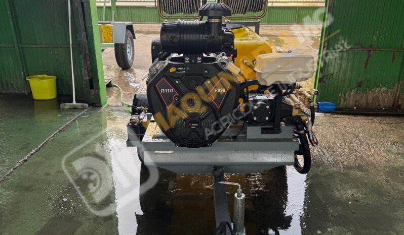 EQUIPO DE LIMPIEZA Y DESATASCOS 600 L CON MOTOR 35 CV Y 2 ENROLLADORES DE 100 M lleno