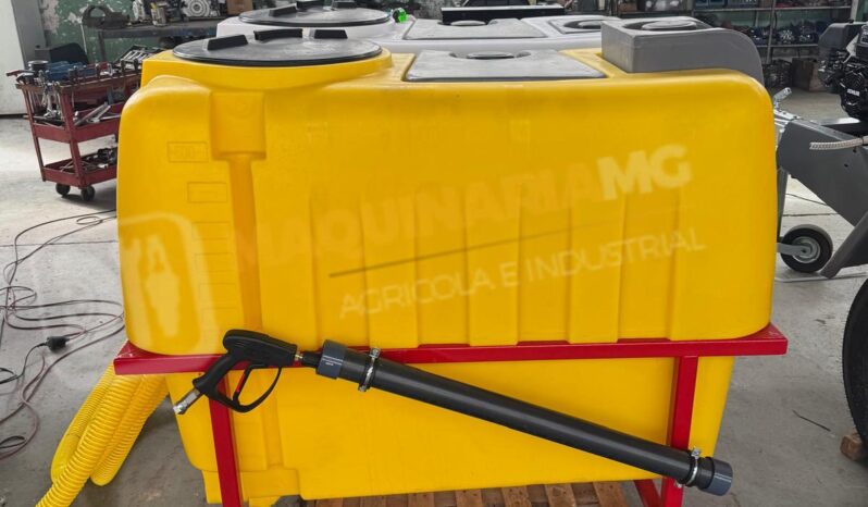 EQUIPO DESATASCO 600 + 600 LITROS DE 35CV 250 BARES 80 LITROS Y MANDO ARRANQUE Y PARE lleno