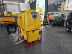 CUBA SUSPENDIDA DE 1500 LITROS CON BOMBA COMET DE 50 LITROS Y 50 BARES lleno