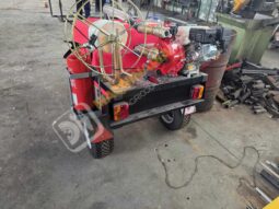 EQUIPO DE EXTINCIÓN DE INCENDIOS 300 LITROS lleno