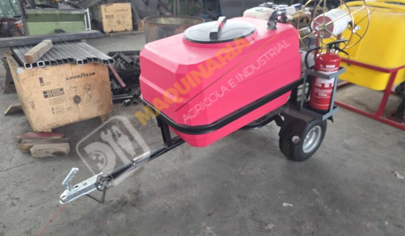 EQUIPO DE EXTINCIÓN DE INCENDIOS 300 LITROS lleno