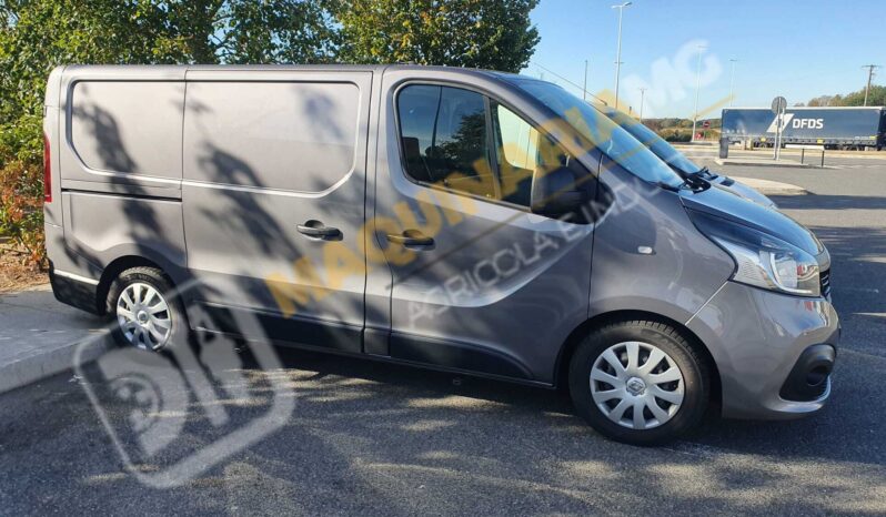 FURGÓN RENAULT TRAFIC CON EQUIPO PARA DESATASCOS, LIMPIEZA Y SUCCIÓN lleno