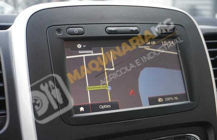 FURGÓN RENAULT TRAFIC CON EQUIPO PARA DESATASCOS, LIMPIEZA Y SUCCIÓN lleno