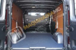 FURGÓN RENAULT TRAFIC CON EQUIPO PARA DESATASCOS, LIMPIEZA Y SUCCIÓN lleno
