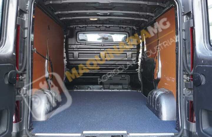 FURGÓN RENAULT TRAFIC CON EQUIPO PARA DESATASCOS, LIMPIEZA Y SUCCIÓN lleno