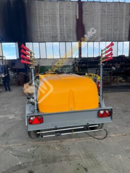 CUBA DE 1000 LITROS CON BARRA DE HERBICIDA,2 TORRETAS Y SONAR lleno
