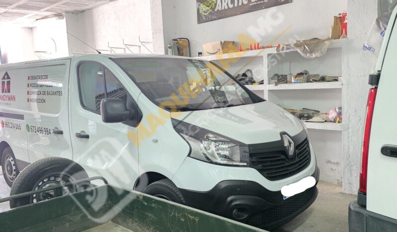 FURGÓN PARA DESATASCOS, LIMPIEZA Y DESINFECCIÓN lleno