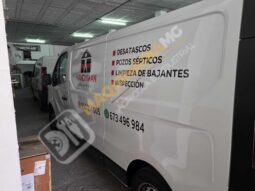 FURGÓN PARA DESATASCOS, LIMPIEZA Y DESINFECCIÓN lleno