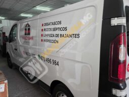 FURGÓN PARA DESATASCOS, LIMPIEZA Y DESINFECCIÓN lleno