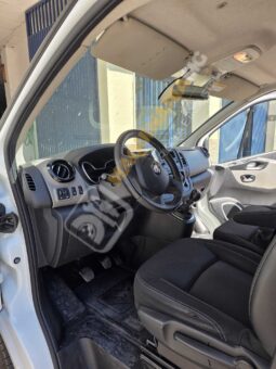 FURGÓN TRAFIC PARA DESATASCOS, LIMPIEZA Y DESINFECCIÓN lleno