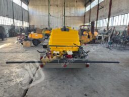 EQUIPO DE 2000 LITROS PARA RIEGO, FUMIGACIÓN E INCENDIOS lleno