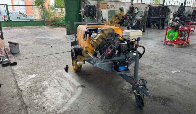 EQUIPO DE OCASIÓN 600 LITROS DESATASCOS lleno