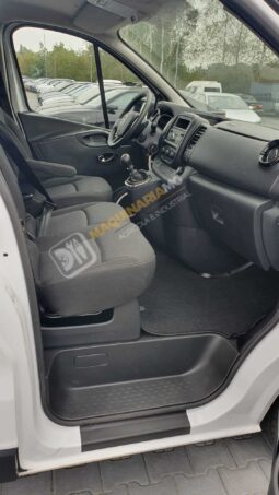FURGÓN OPEL VIVARO CON EQUIPO DE DESATASCOS DE 35 CV lleno
