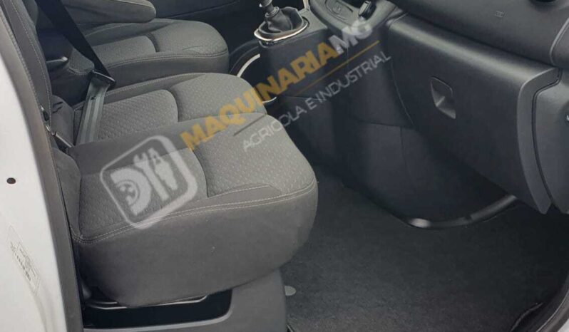 FURGÓN OPEL VIVARO CON EQUIPO DE DESATASCOS DE 35 CV lleno