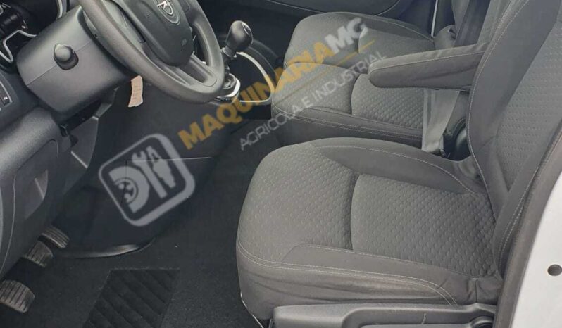 FURGÓN OPEL VIVARO CON EQUIPO DE DESATASCOS DE 35 CV lleno